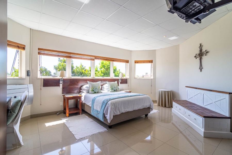 11 Bedroom Property for Sale in Gordons Bay Village Western Cape